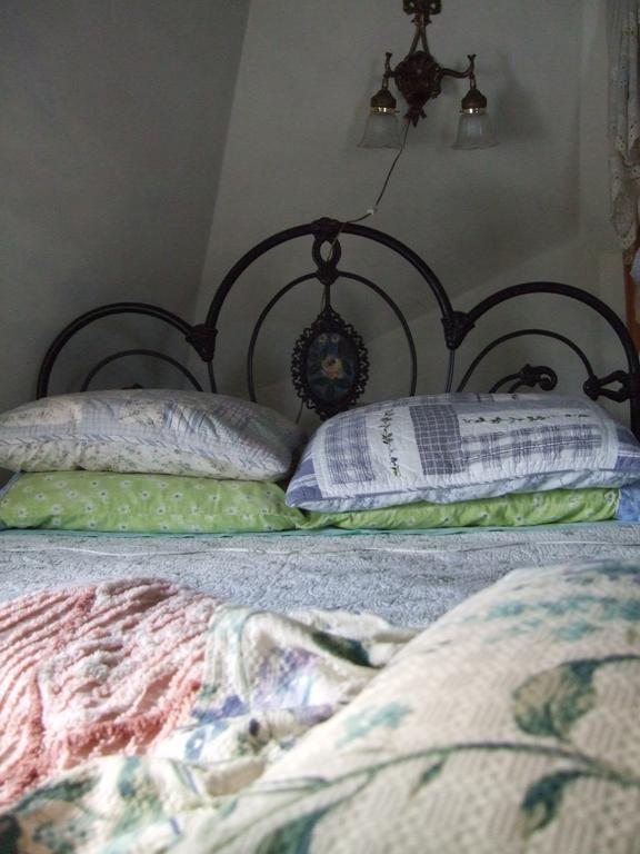 Enchanted Nights Bed & Bath Kittery Room photo