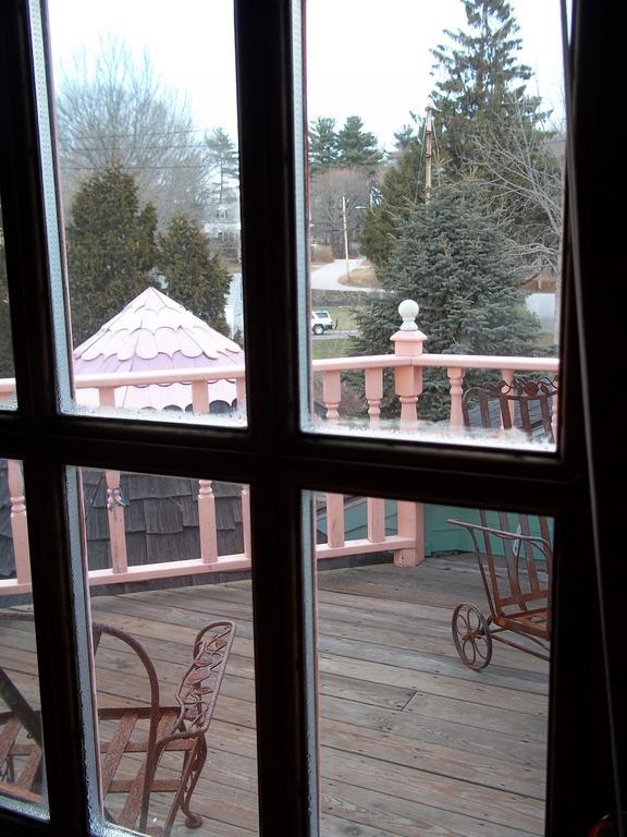 Enchanted Nights Bed & Bath Kittery Room photo