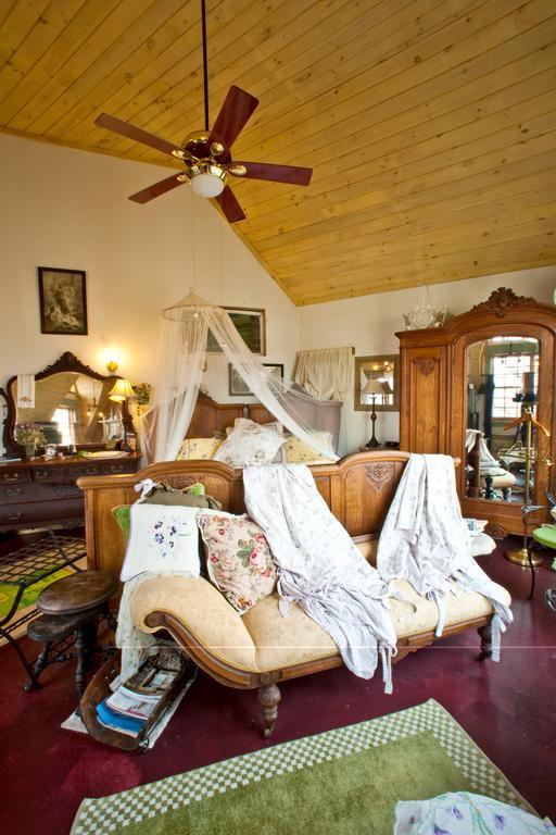 Enchanted Nights Bed & Bath Kittery Room photo